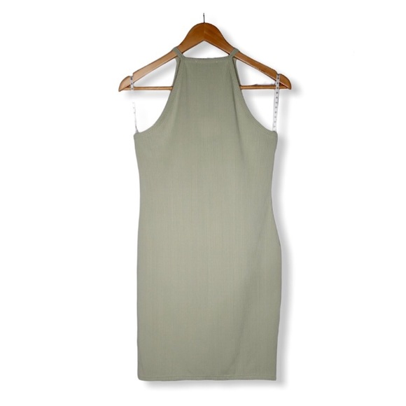 Carli Bybel x Missguided Ribbed Bodycon Dr… - Picture 4 of 4